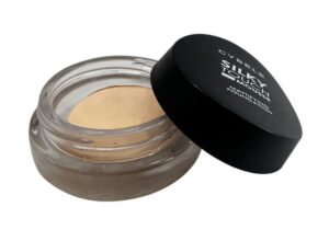 Cybele Silky Touch Mousse Mattifying Foundation | So Much Egypt 01 LIGHT SHELL Cybele Silky Touch Mousse Mattifying Foundation | So Much Egypt